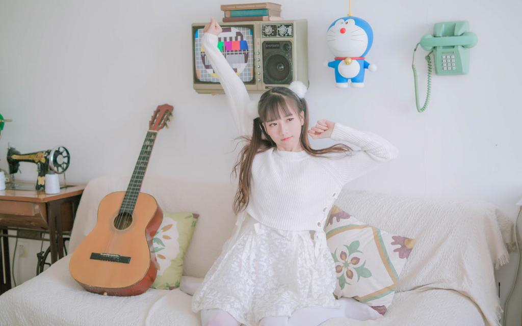 双马尾可爱美少女私房写真