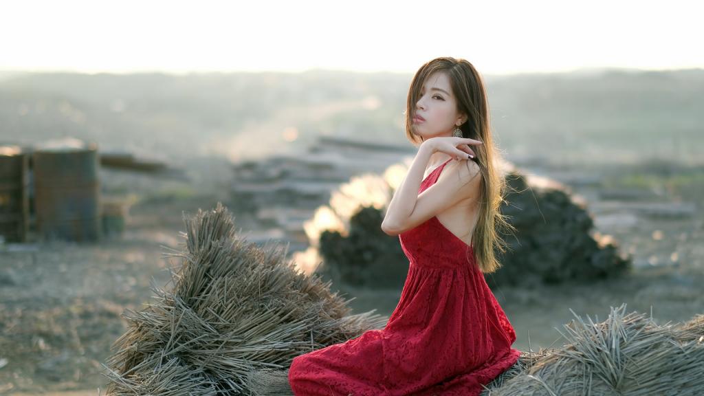 貌美如花的女人时尚户外写真