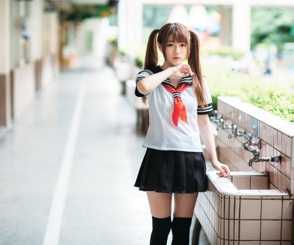 你浑身洋溢着少女的纯情