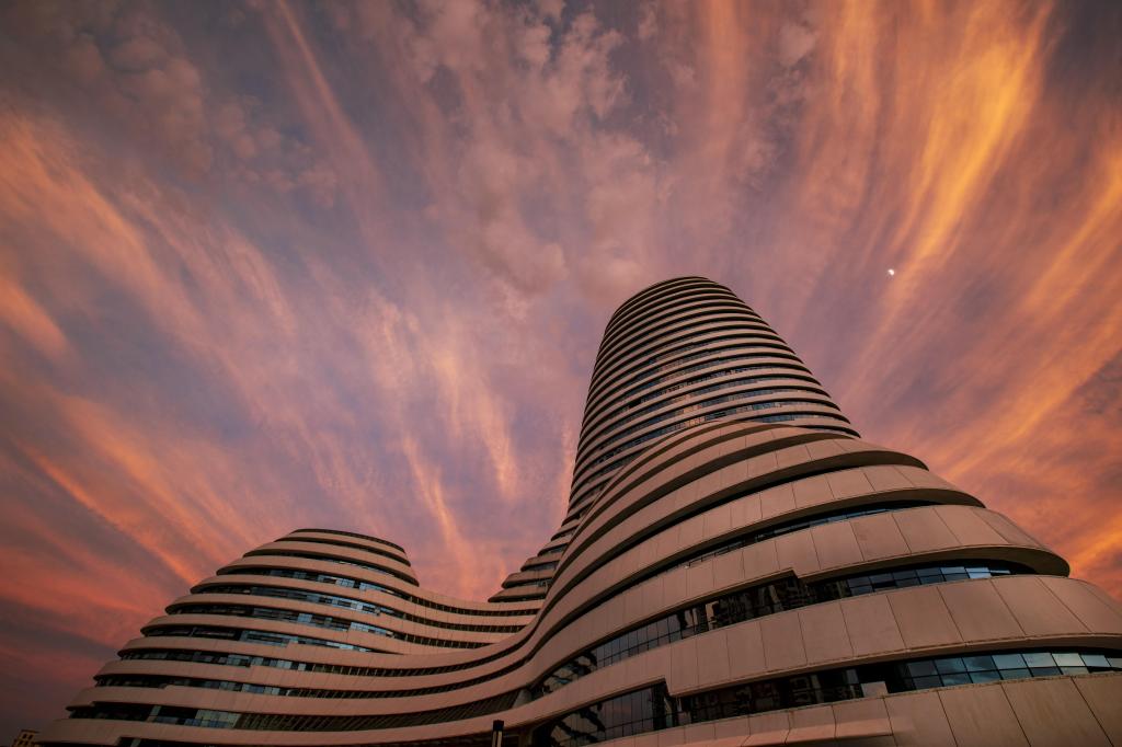 广西新媒体中心城市夜景