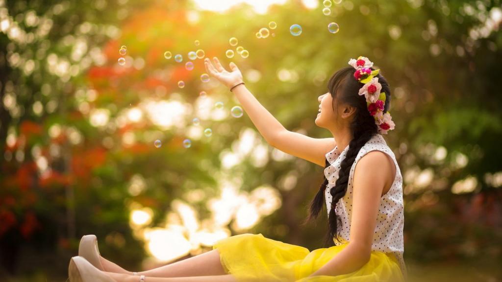 让人迷恋的清纯美女