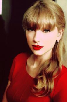 气质长腿欧美女星霉霉