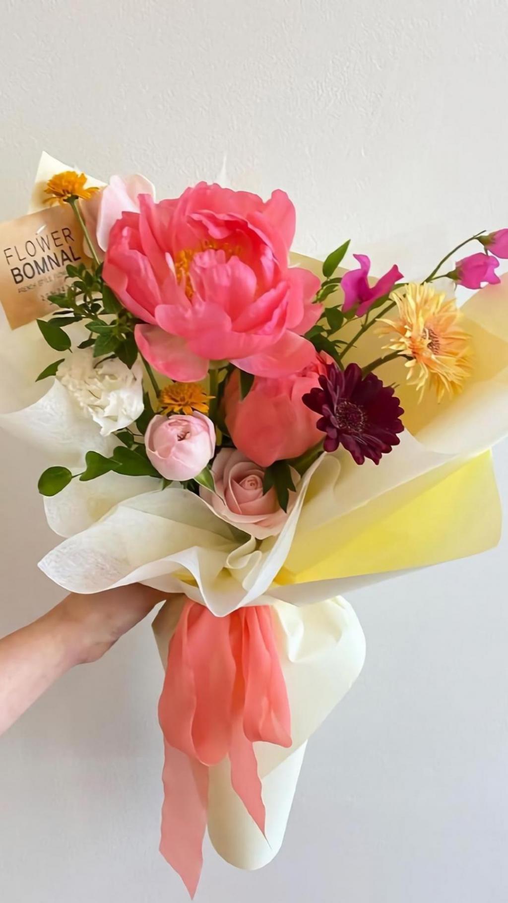 鲜艳迷人的花朵