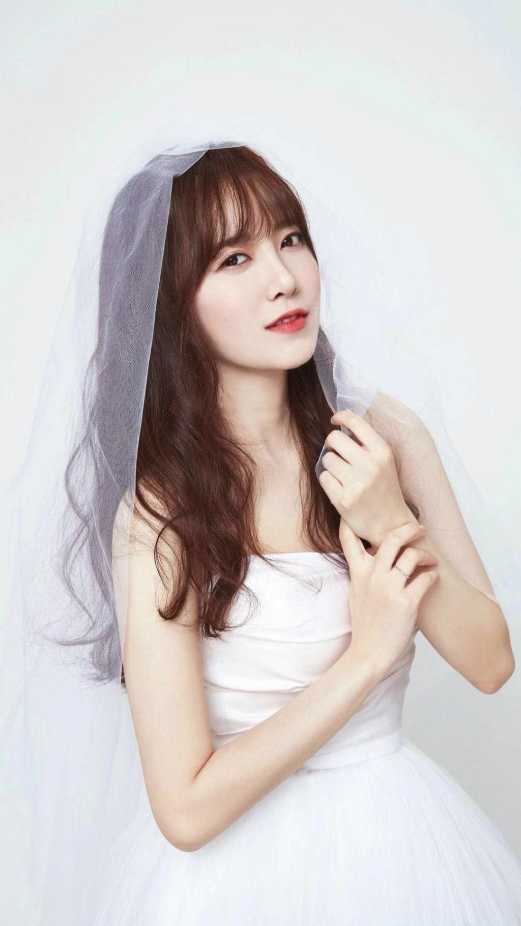 气质非凡女孩具惠善时尚写真