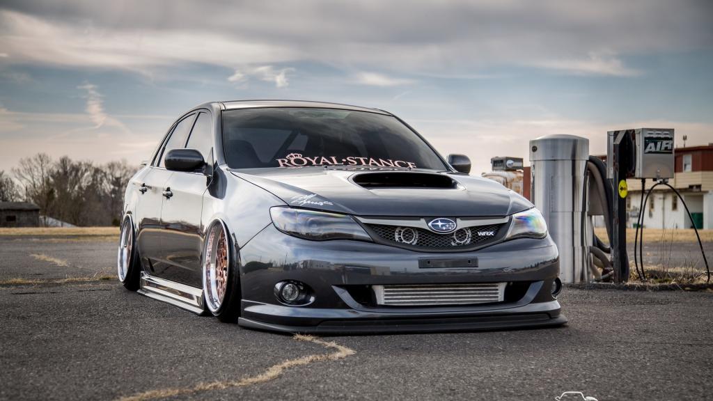 帅气斯巴鲁sti图片