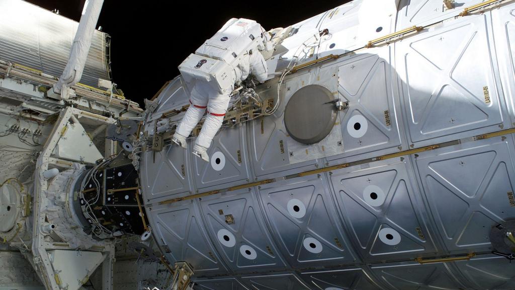 太空宇航员图片