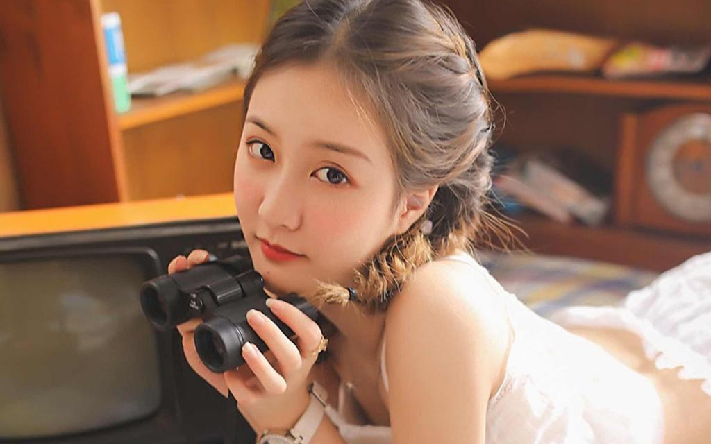 清秀可人的姑娘