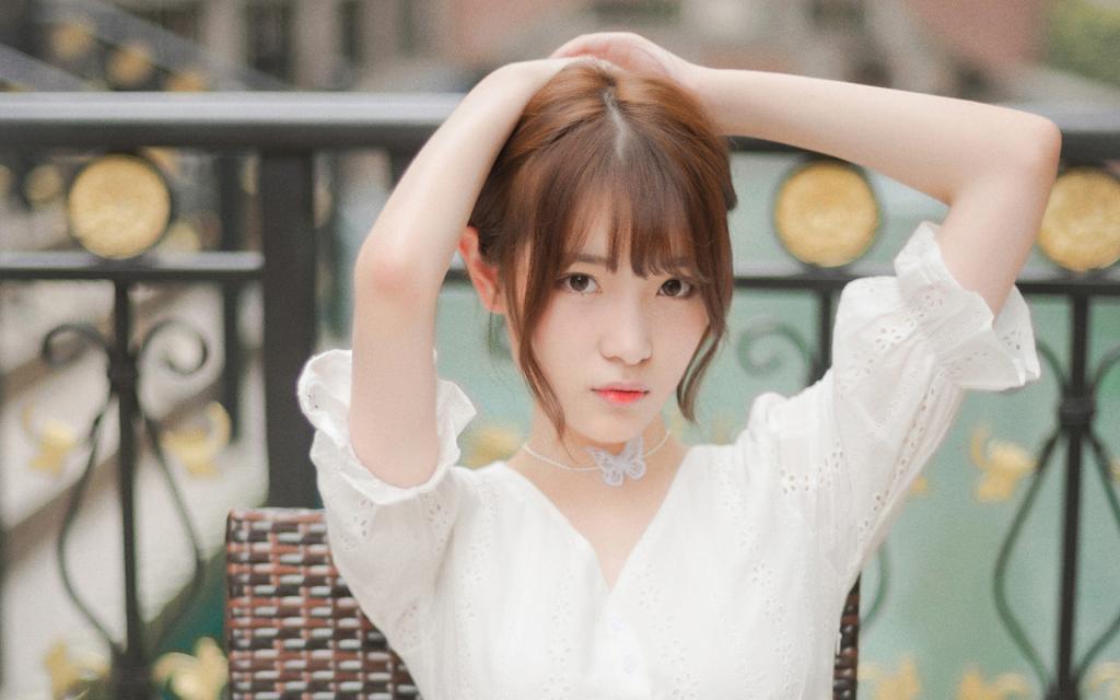 清秀可人的姑娘