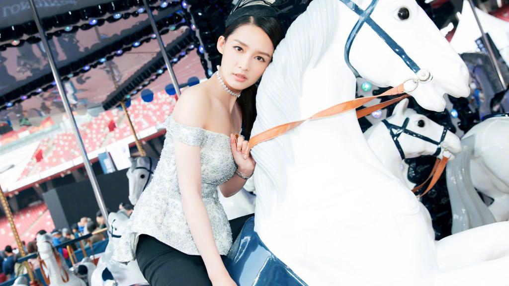 清纯甜美女神李沁