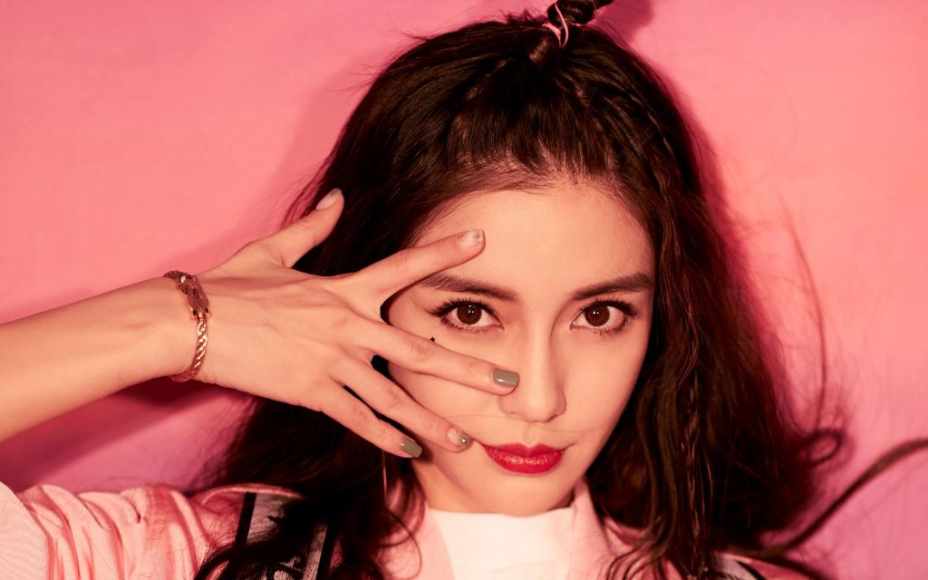 时尚魅力的杨颖