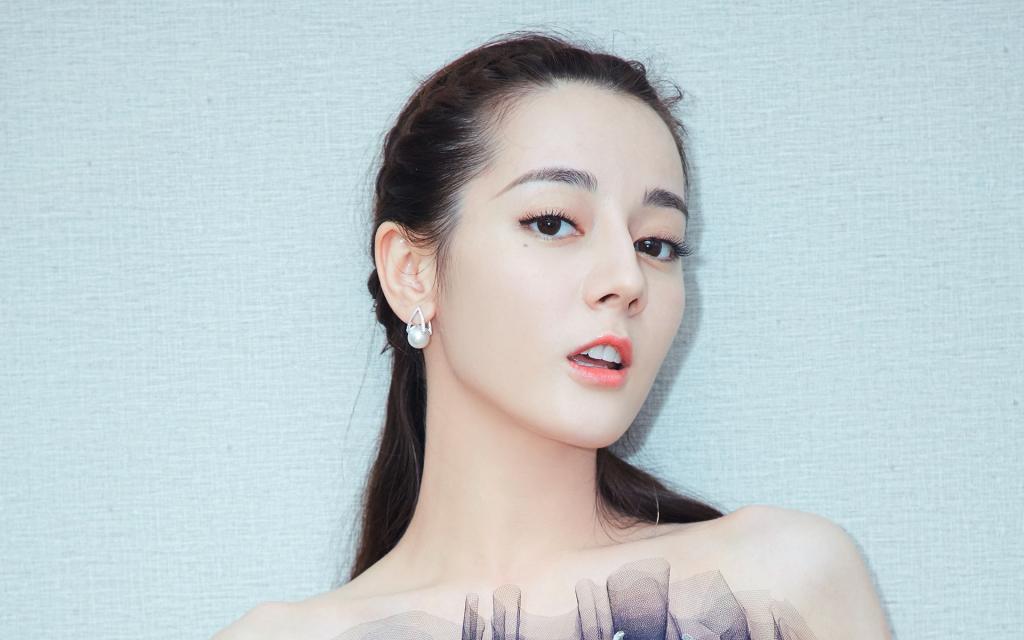 迪丽热巴可爱性感唯美写真