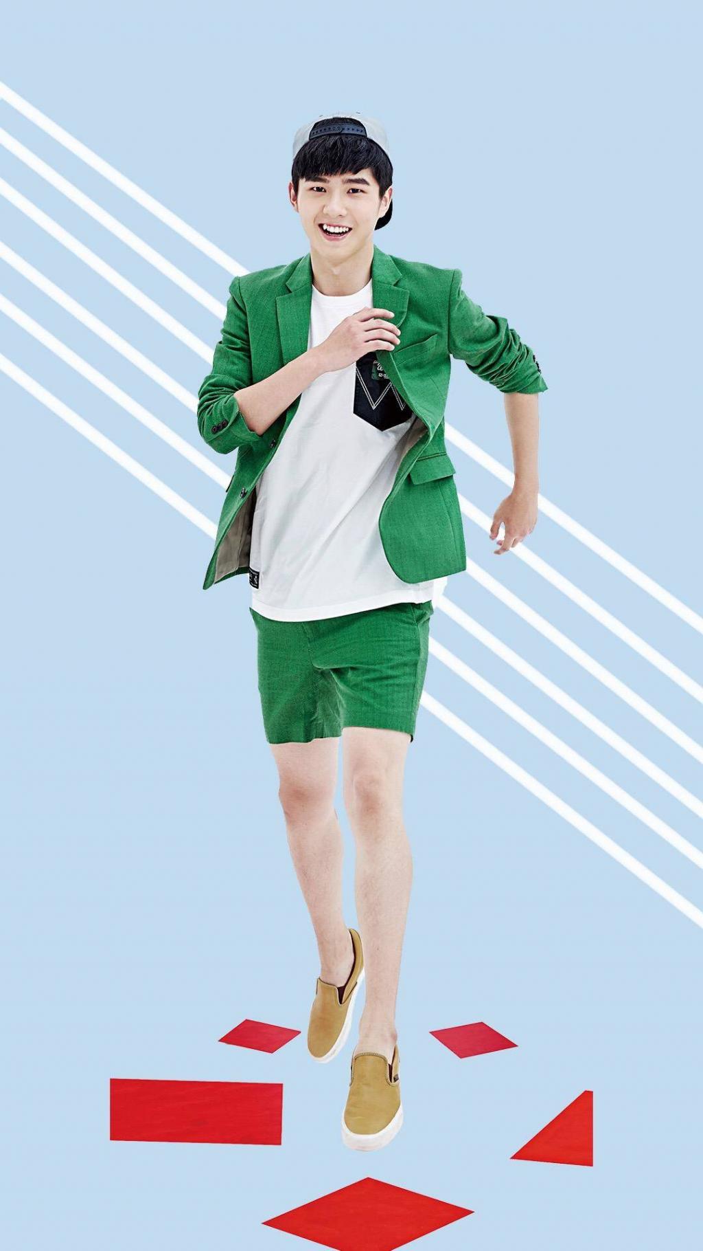 阳光小鲜肉刘昊然写真