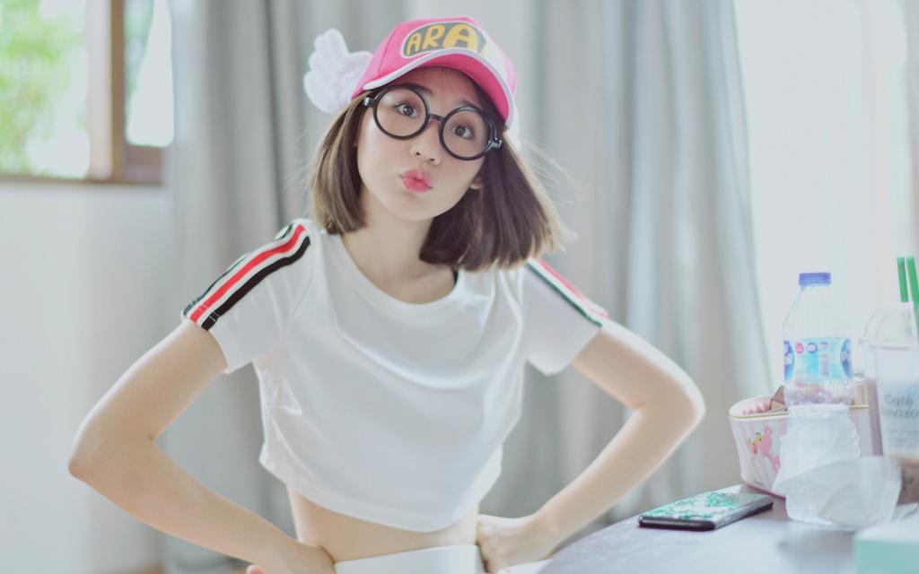 清新温柔的妩媚女生写真