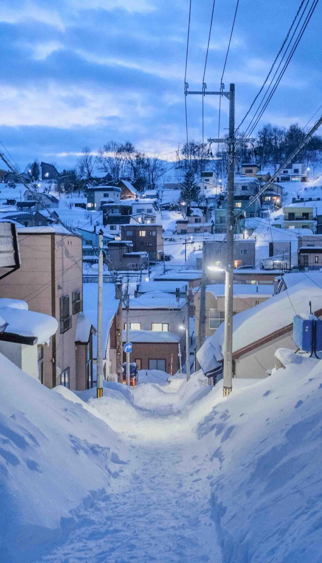 日本小樽唯美迷人街道雪景