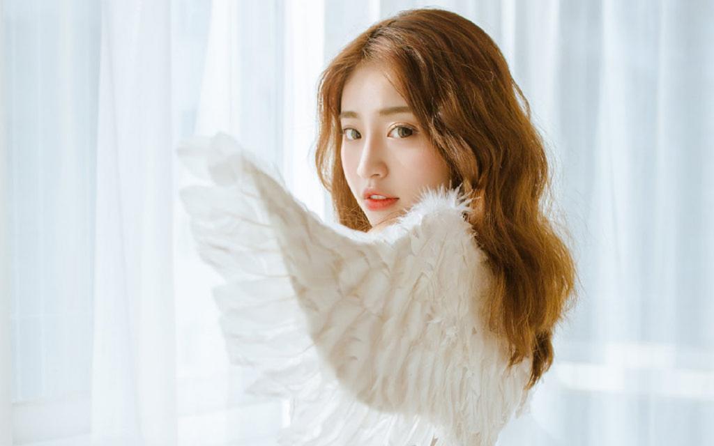 性感迷人的时尚小姐姐室内私房极品写真