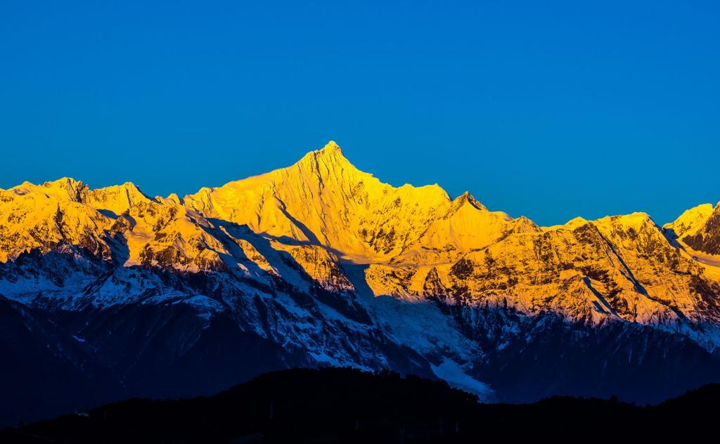 遇见梅里雪山自然美景